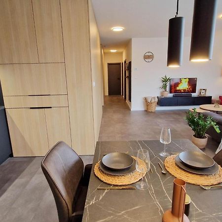 Hillshome - 84M2 Moderny Byt S Terasou Aj Saunou Liptowski Mikułasz Zewnętrze zdjęcie