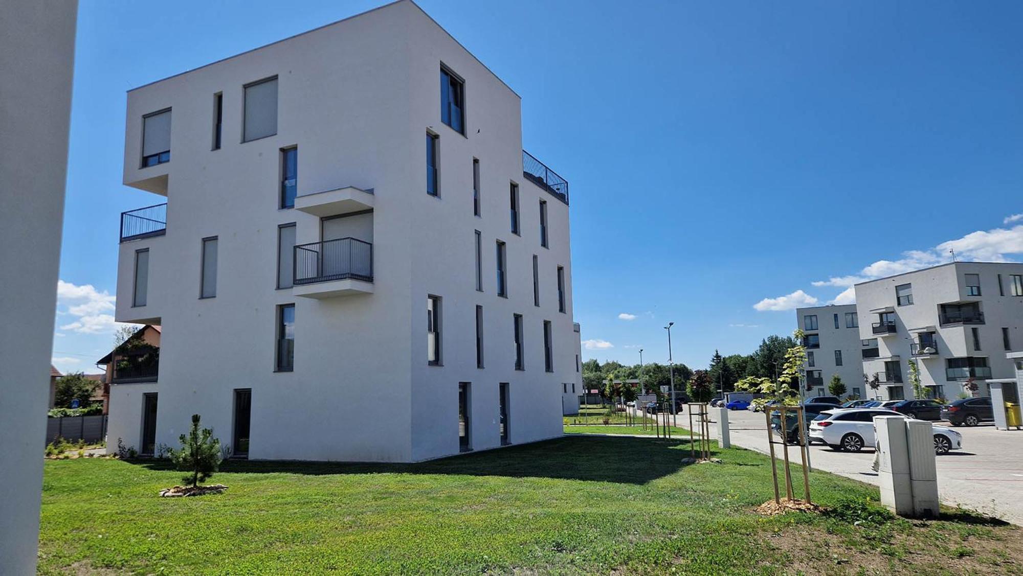 Hillshome - 84M2 Moderny Byt S Terasou Aj Saunou Liptowski Mikułasz Zewnętrze zdjęcie