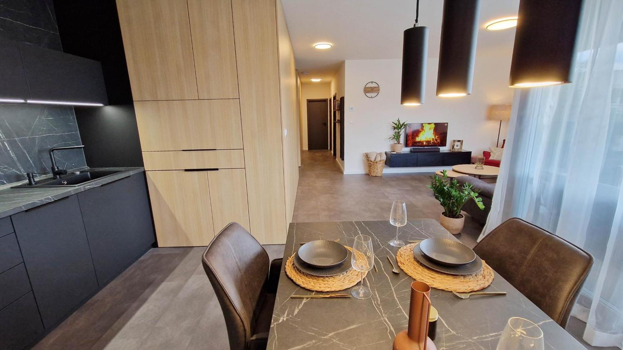 Hillshome - 84M2 Moderny Byt S Terasou Aj Saunou Liptowski Mikułasz Zewnętrze zdjęcie